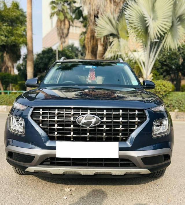 https://images10.gaadi.com/usedcar_image/4295997/original/processed_2ed091e819044bea3991f982801878b2.jpg?imwidth=6400