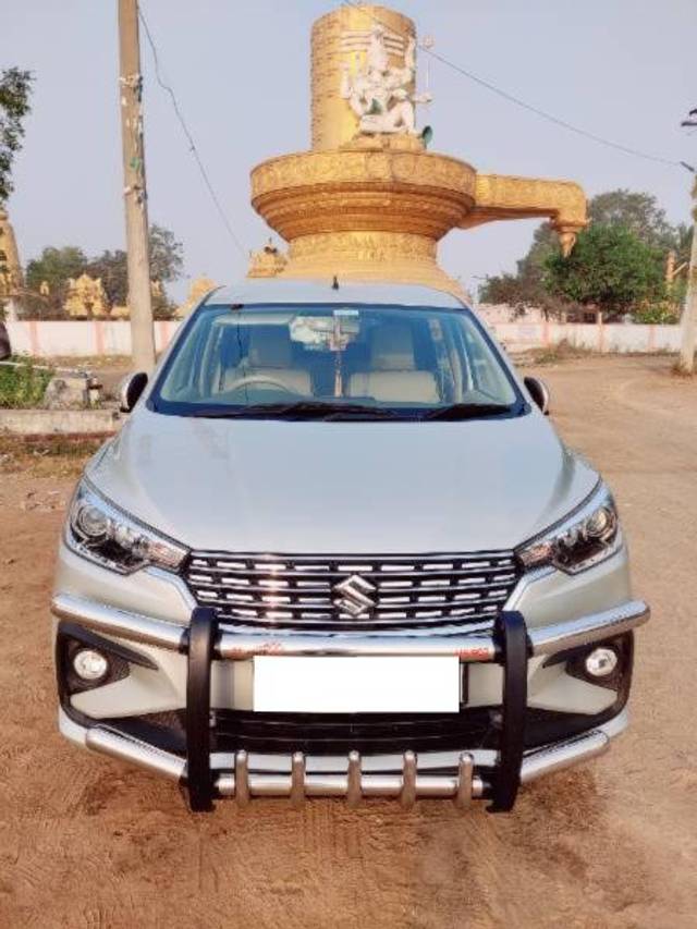 https://images10.gaadi.com/usedcar_image/4296091/original/processed_c5a99488-5ff6-4753-8d2a-f1a90de05ebb.jpg?imwidth=6402