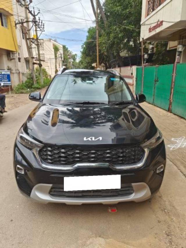 https://images10.gaadi.com/usedcar_image/4296141/original/processed_2c5b3551-e7c6-4b47-9060-bbb53cb0369f.jpg?imwidth=6401