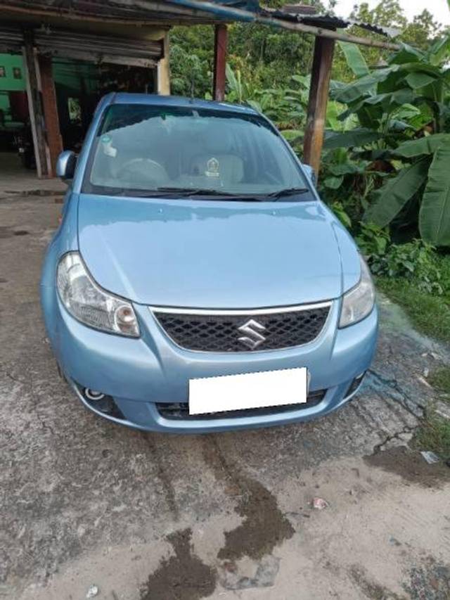 https://images10.gaadi.com/usedcar_image/4296158/original/processed_86aebff6-330d-439b-a7c9-ac3b1755ef6d.jpg?imwidth=6400