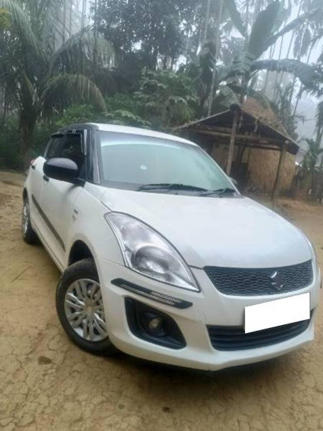 https://images10.gaadi.com/usedcar_image/4296312/original/processed_b367d407-a6ae-416d-90a4-71b94a76c1fa.jpg?imwidth=6400