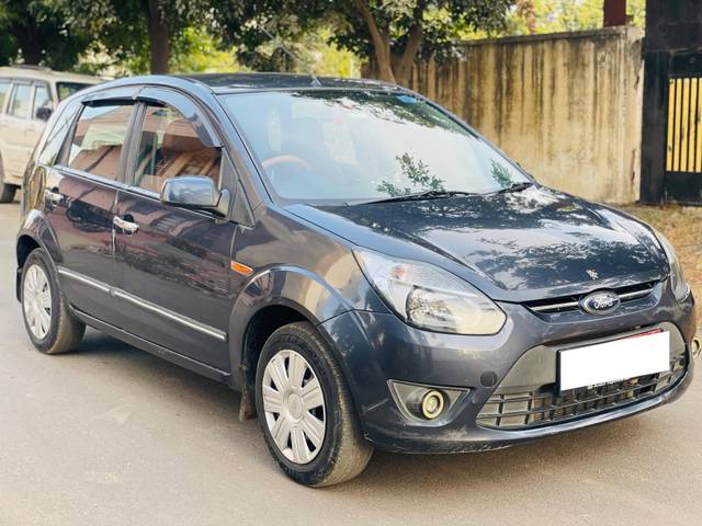 https://images10.gaadi.com/usedcar_image/4296384/original/processed_c33cb07880ec4aca6b6597ba6f1ac206.jpg?imwidth=6400