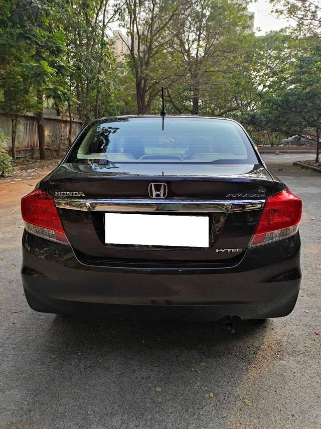 https://images10.gaadi.com/usedcar_image/4296491/original/processed_53141bcc444e45701b58e0c409a8cf6a.jpg?imwidth=6402