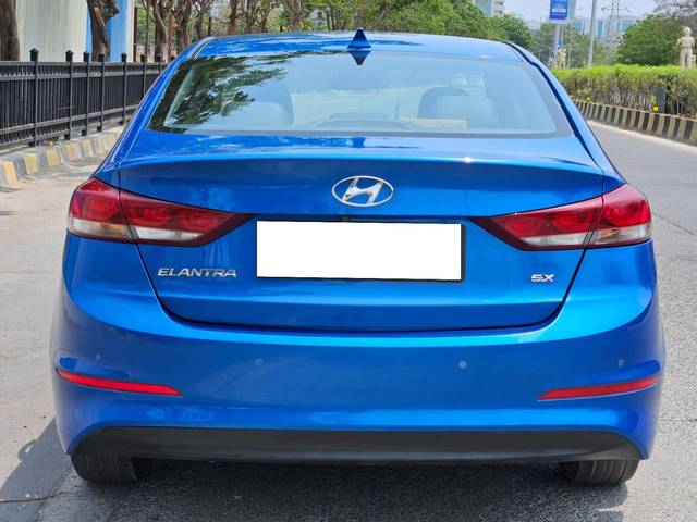 https://images10.gaadi.com/usedcar_image/4296505/original/processed_778afb34cb134a0ea941f7f053a2278a.jpg?imwidth=6401