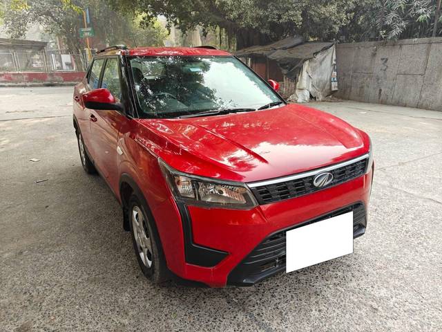 https://images10.gaadi.com/usedcar_image/4296558/original/processed_e8c3e3f33291255732482dee37e9e925.jpg?imwidth=6400