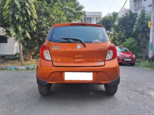 https://images10.gaadi.com/usedcar_image/4296572/original/processed_761e42b89189696299bcea6bca8f7932.jpg?imwidth=6402