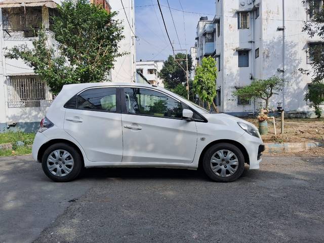 https://images10.gaadi.com/usedcar_image/4296576/original/27c986ab7cdac17135fef0997e8c9429.jpg?imwidth=6401