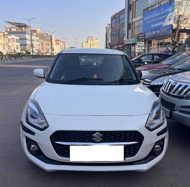 https://images10.gaadi.com/usedcar_image/4296583/original/processed_2e009d6dcd5b19a06a349d7bf30e3c08.jpg?imwidth=6402