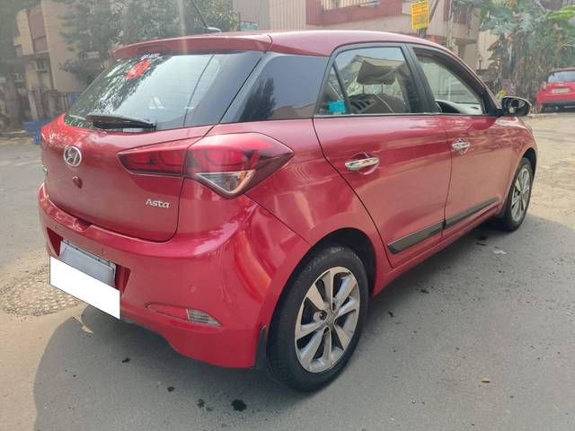 https://images10.gaadi.com/usedcar_image/4296604/original/processed_ab717d10832fb541419c2225eaffb715.jpg?imwidth=6401