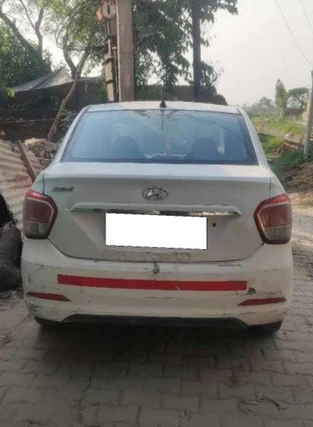 https://images10.gaadi.com/usedcar_image/4296626/original/2ea6aff601741955b2a080bcf7d1426e.jpg?imwidth=6401