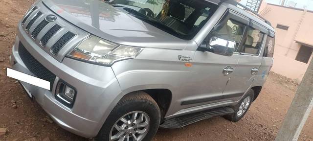 https://images10.gaadi.com/usedcar_image/4296664/original/processed_35772f3a-f0ab-4044-949d-1b8e8a1ac4a2.jpg?imwidth=6400