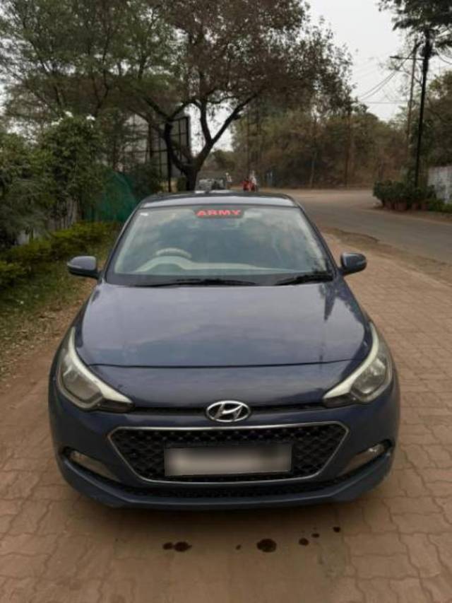 https://images10.gaadi.com/usedcar_image/4296685/original/processed_710ae6cc-11af-41af-8118-83f954450788.jpg?imwidth=6402