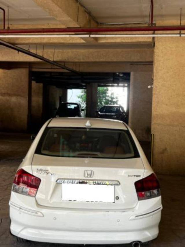 https://images10.gaadi.com/usedcar_image/4296687/original/e9882854253e7c815a09f1376d4ddfc9.jpeg?imwidth=6401