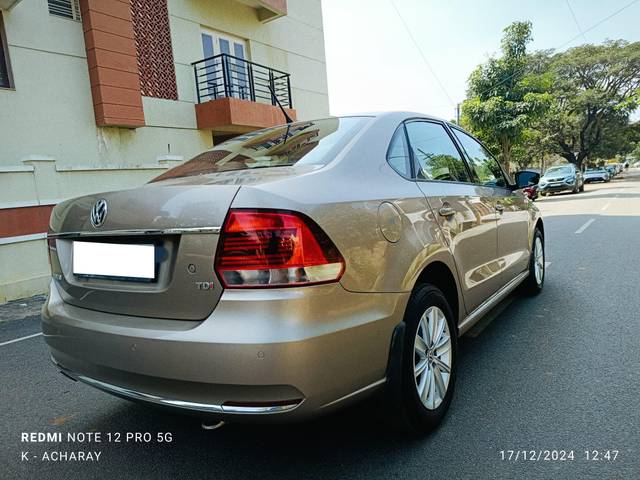 https://images10.gaadi.com/usedcar_image/4296756/original/processed_04d119beff6d28a47e716e1a4f0fa96e.jpg?imwidth=6401