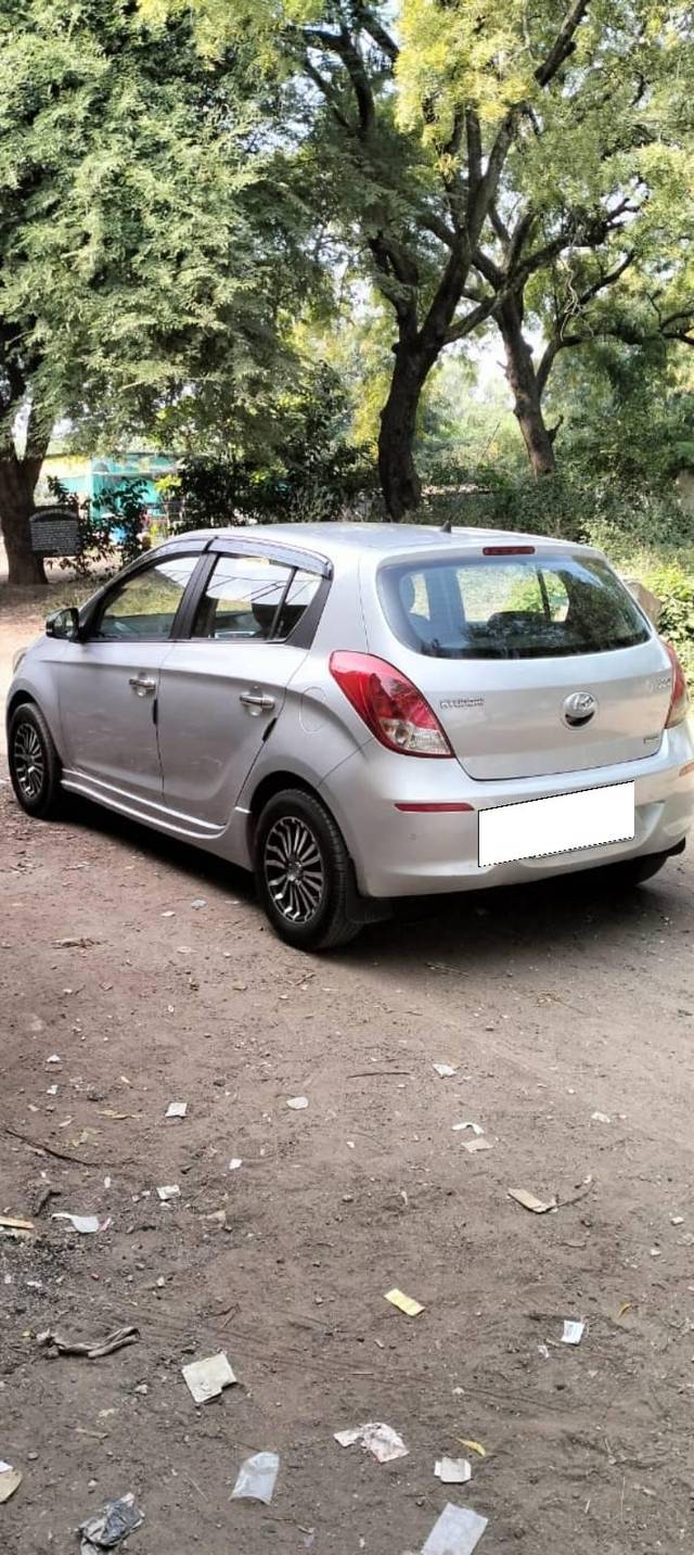 https://images10.gaadi.com/usedcar_image/4296828/original/processed_f452d675ff9a6f970f013b65eaf6909e.jpg?imwidth=6400