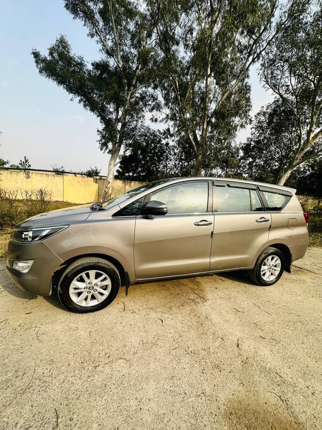 https://images10.gaadi.com/usedcar_image/4296849/original/processed_748418de1d133f65c1132f2979548086.jpg?imwidth=6400