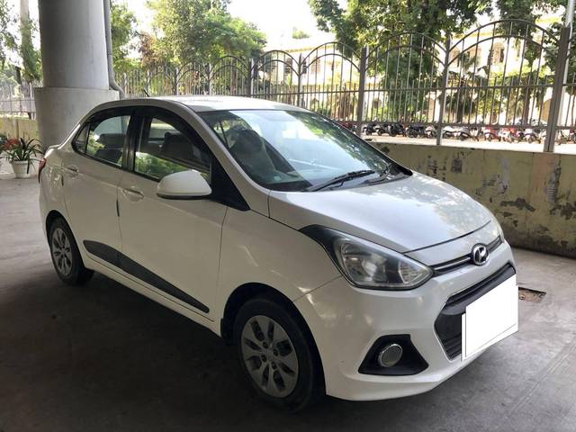 https://images10.gaadi.com/usedcar_image/4296851/original/processed_8f1421074519c2d24228a6379923c9fd.jpg?imwidth=6400