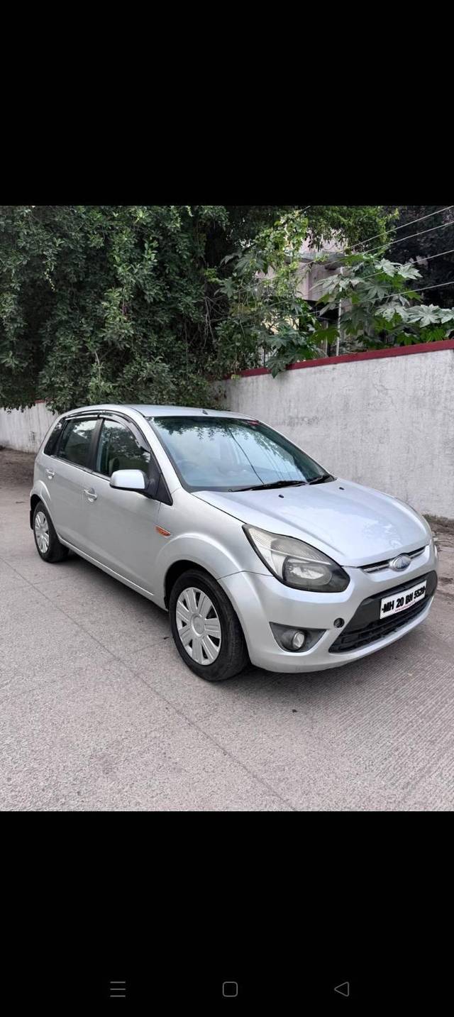 https://images10.gaadi.com/usedcar_image/4296856/original/processed_c53c6b88d382d39ee6c5a7dcd569f77f.jpg?imwidth=6400