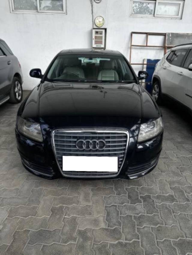 https://images10.gaadi.com/usedcar_image/4296871/original/processed_8d91ffae-3c6d-4c29-bf96-51d9ffd1f99d.jpeg?imwidth=6400