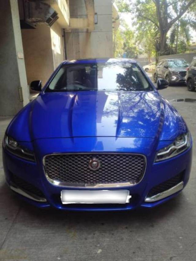 https://images10.gaadi.com/usedcar_image/4296931/original/b9b14c6e31acc0d79ac3350558e28172.jpg?imwidth=6401