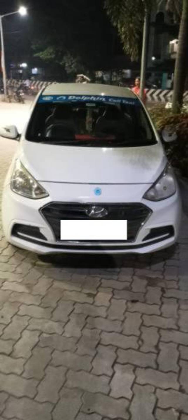 https://images10.gaadi.com/usedcar_image/4296937/original/processed_d8b392a6-10a5-4ce8-bdaa-af3461cd3026.jpg?imwidth=6400