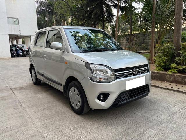 https://images10.gaadi.com/usedcar_image/4296938/original/processed_d54fdf50707f4d4801bd7b56b8b1f2bb.jpg?imwidth=6400