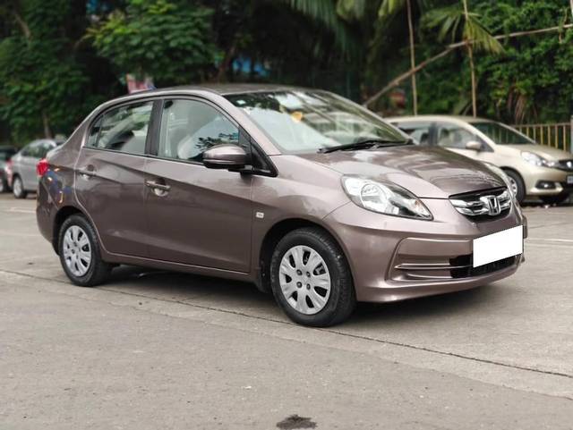 https://images10.gaadi.com/usedcar_image/4297022/original/processed_80d046ff5b2a09e6414e1cf76cc73745.jpg?imwidth=6400