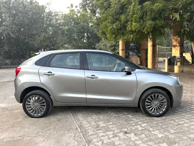 https://images10.gaadi.com/usedcar_image/4297038/original/e56ce2b430bfd0e7d512568ddc21c5d1.jpeg?imwidth=6401