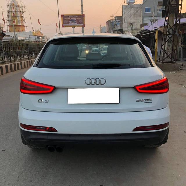 https://images10.gaadi.com/usedcar_image/4297049/original/processed_6453f8d7fd6240902a91adfa126ddcd6.jpg?imwidth=6401