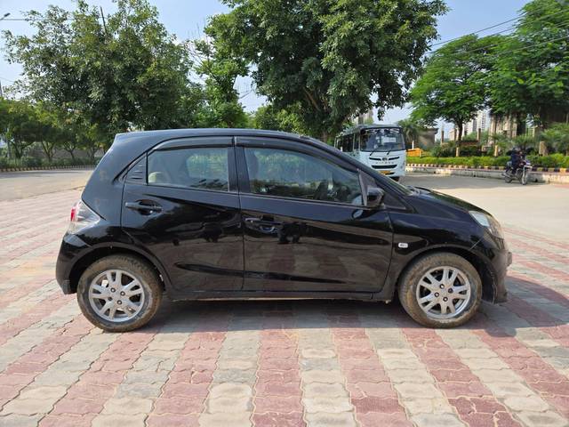 https://images10.gaadi.com/usedcar_image/4297052/original/processed_32ad92e0b0e1aa94322c689bc0a3020e.jpg?imwidth=6401