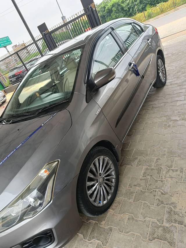 https://images10.gaadi.com/usedcar_image/4297075/original/processed_eb5e6abba9de2b00bf626d98f6ed889d.jpg?imwidth=6400