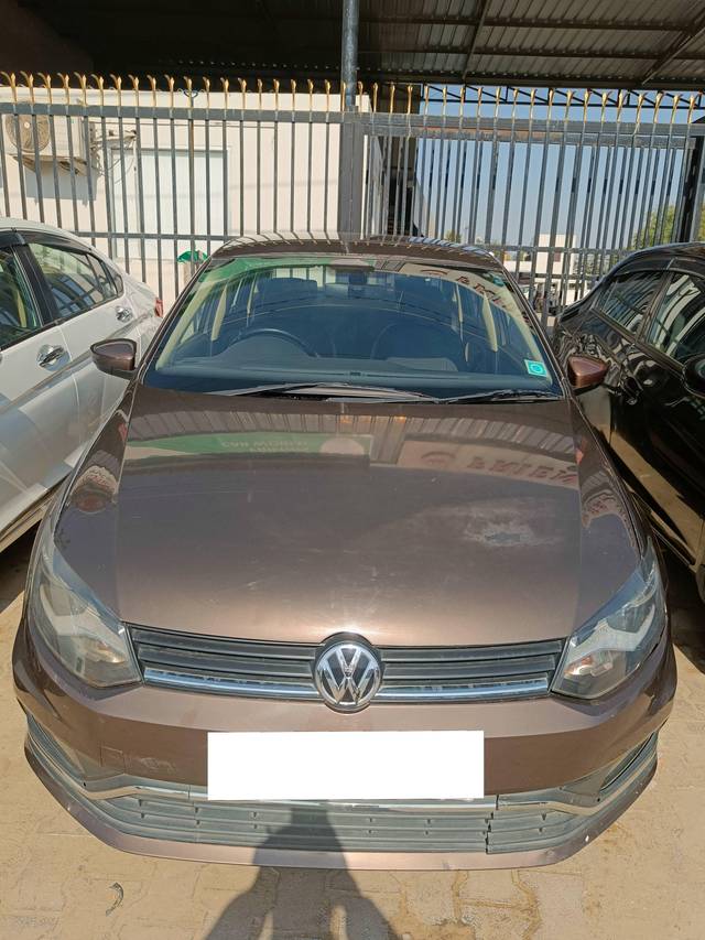 https://images10.gaadi.com/usedcar_image/4297136/original/processed_332017ded1dedd4e63aee7df7d881d6a.jpg?imwidth=6402