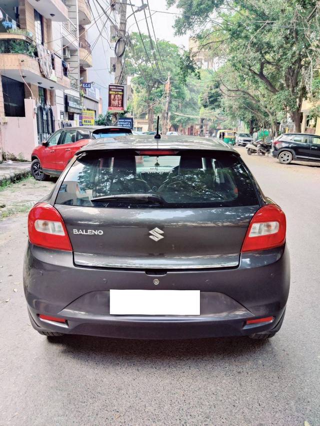 https://images10.gaadi.com/usedcar_image/4297140/original/processed_b7f10a9e2cf03f0df67b8649db0432f5.jpg?imwidth=6401