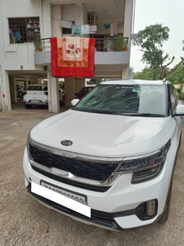 https://images10.gaadi.com/usedcar_image/4297163/original/processed_cbc5bf4e-07d4-4c75-8b6b-a6ec3ca355db.jpg?imwidth=6402