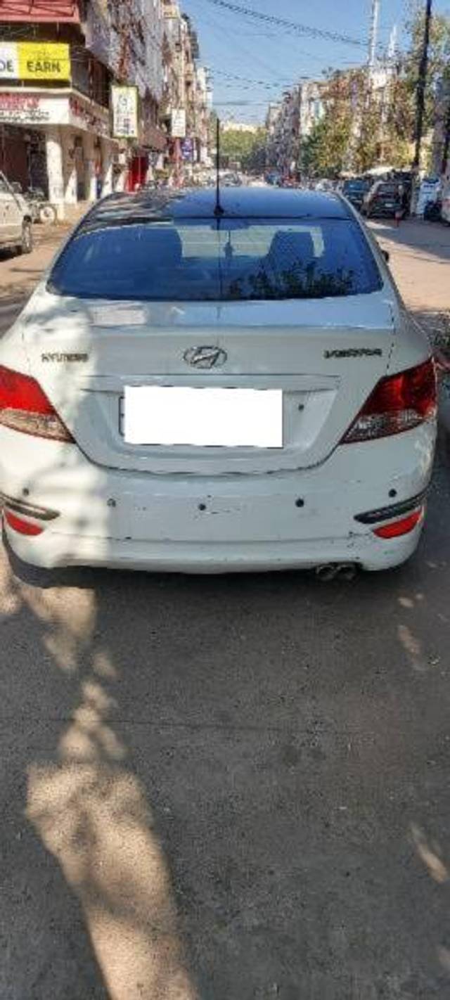 https://images10.gaadi.com/usedcar_image/4297200/original/processed_2f5c7c40-ac94-4141-a973-9ba414a0c6ed.jpg?imwidth=6402