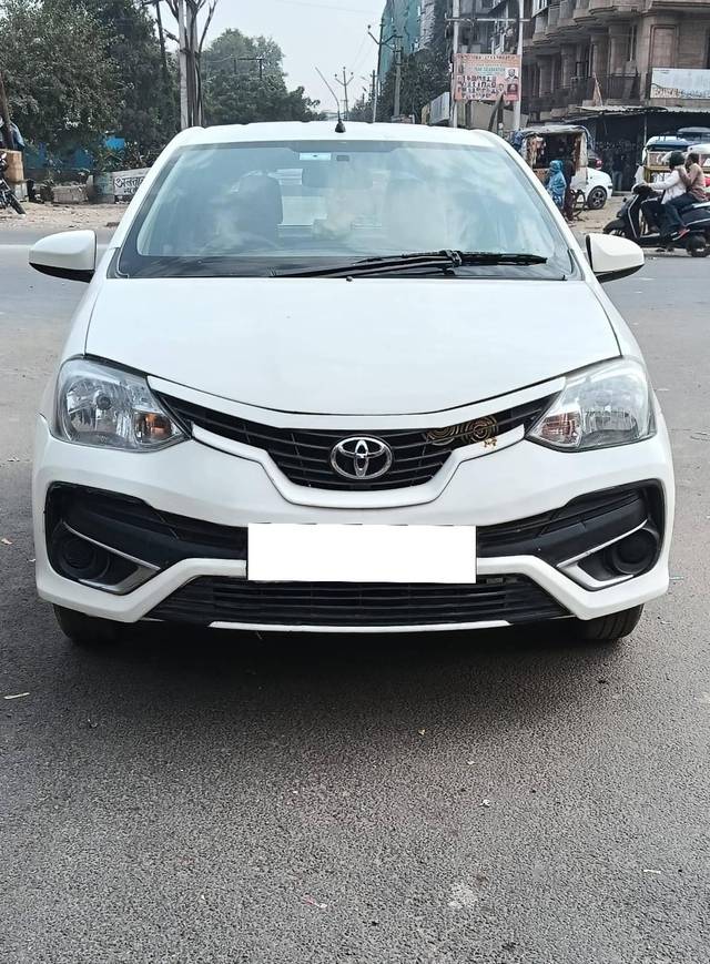 https://images10.gaadi.com/usedcar_image/4297207/original/processed_36380ba7d59aa78c5a3977c5a1e97a1d.jpg?imwidth=6402