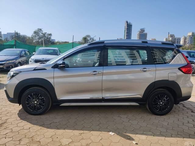 https://images10.gaadi.com/usedcar_image/4297284/original/processed_a0ded169b5ab4694aa58d7d96801484a.jpeg?imwidth=6402