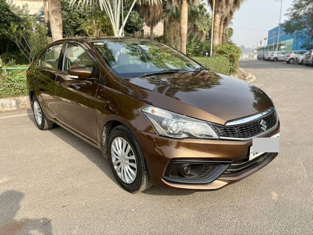 https://images10.gaadi.com/usedcar_image/4297289/original/761fe08e22ba3d91edfdd37206e300d1.jpg?imwidth=6400