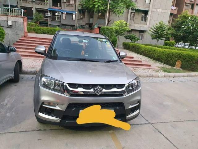 https://images10.gaadi.com/usedcar_image/4297295/original/processed_61592fdb-6232-4053-a0e7-fa2b055319cf.jpg?imwidth=6402