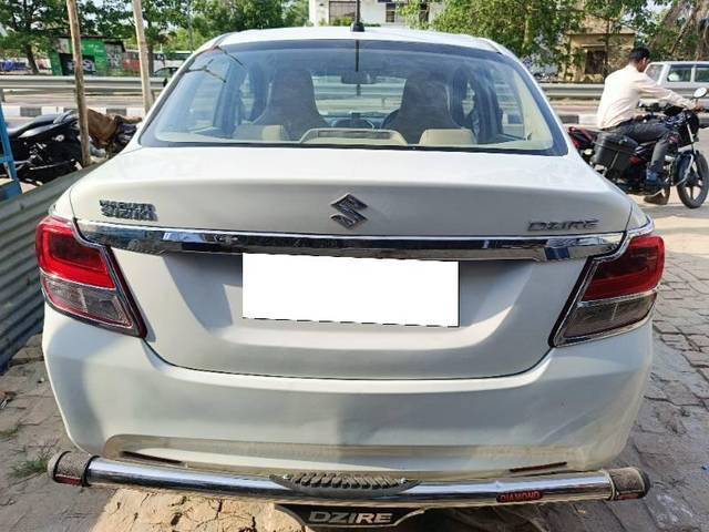 https://images10.gaadi.com/usedcar_image/4297441/original/processed_d783c133-1327-4e16-a9d1-07bcc4cae902.jpg?imwidth=6400