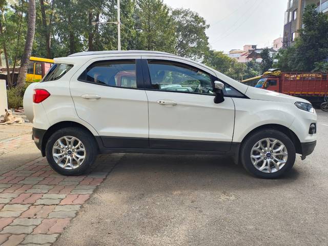 https://images10.gaadi.com/usedcar_image/4297450/original/f6d92edd3e2efb10317eb4668ccda9fb.jpg?imwidth=6401