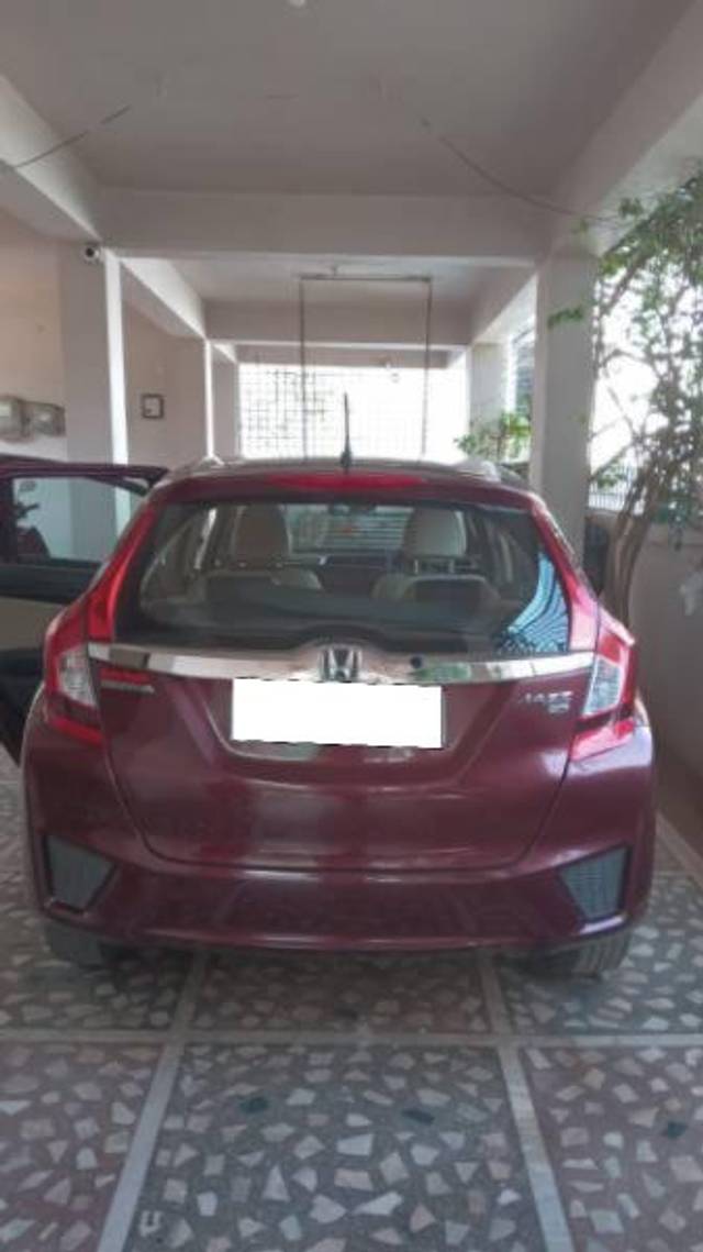 https://images10.gaadi.com/usedcar_image/4297468/original/processed_9838cb26-ae08-4216-b0b8-175345708a81.jpg?imwidth=6401