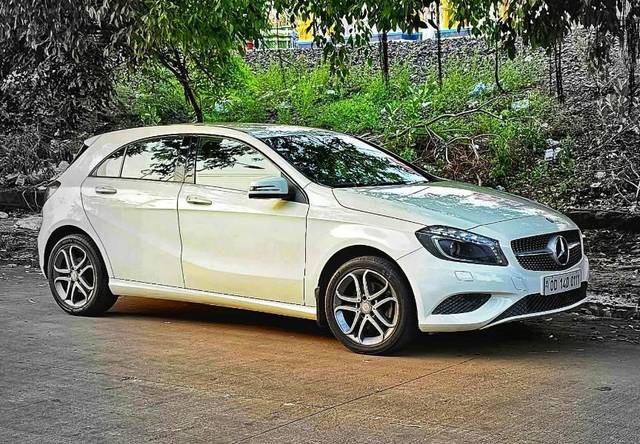 https://images10.gaadi.com/usedcar_image/4297521/original/processed_4837f47c-fa53-4aef-a28e-1a3037aca4fd.jpg?imwidth=6400