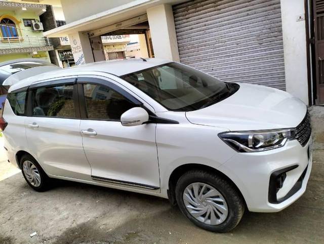 https://images10.gaadi.com/usedcar_image/4297543/original/processed_175ceb46-3b2d-431c-965b-ac0ac2bb9981.jpg?imwidth=6400