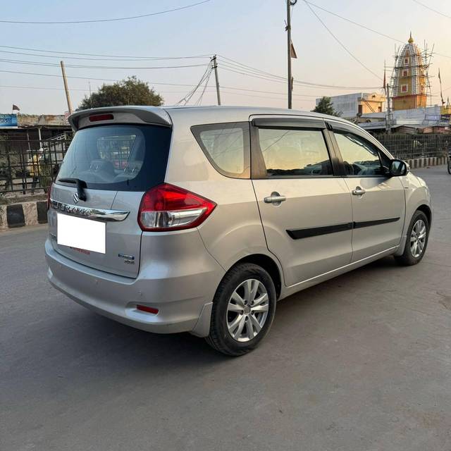 https://images10.gaadi.com/usedcar_image/4297574/original/processed_8f2265b2c4fc5acbf56c62ae09750e39.jpg?imwidth=6401