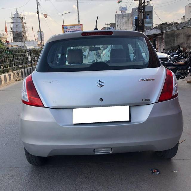 https://images10.gaadi.com/usedcar_image/4297603/original/processed_3d6f742f733ca3b66183a706e3936d94.jpg?imwidth=6402