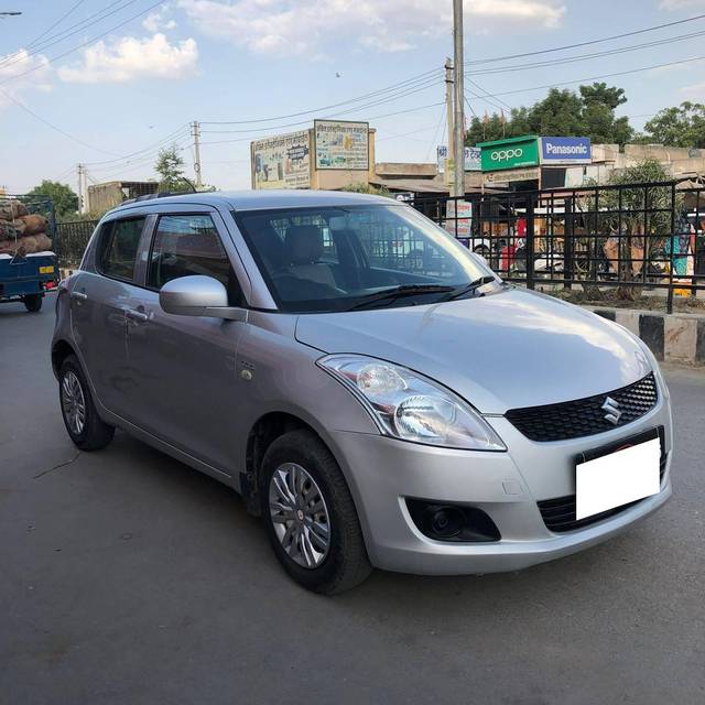 https://images10.gaadi.com/usedcar_image/4297603/original/processed_572846bc3e3c172da84809ca66a16852.jpg?imwidth=6400