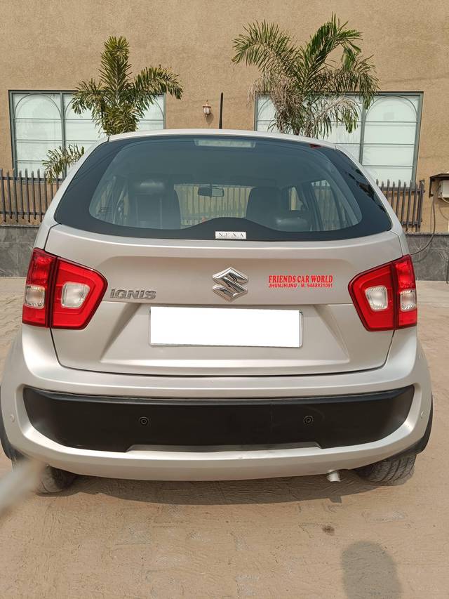 https://images10.gaadi.com/usedcar_image/4297672/original/processed_b38f56c37d5cb8cc5debc27291894df6.jpg?imwidth=6401