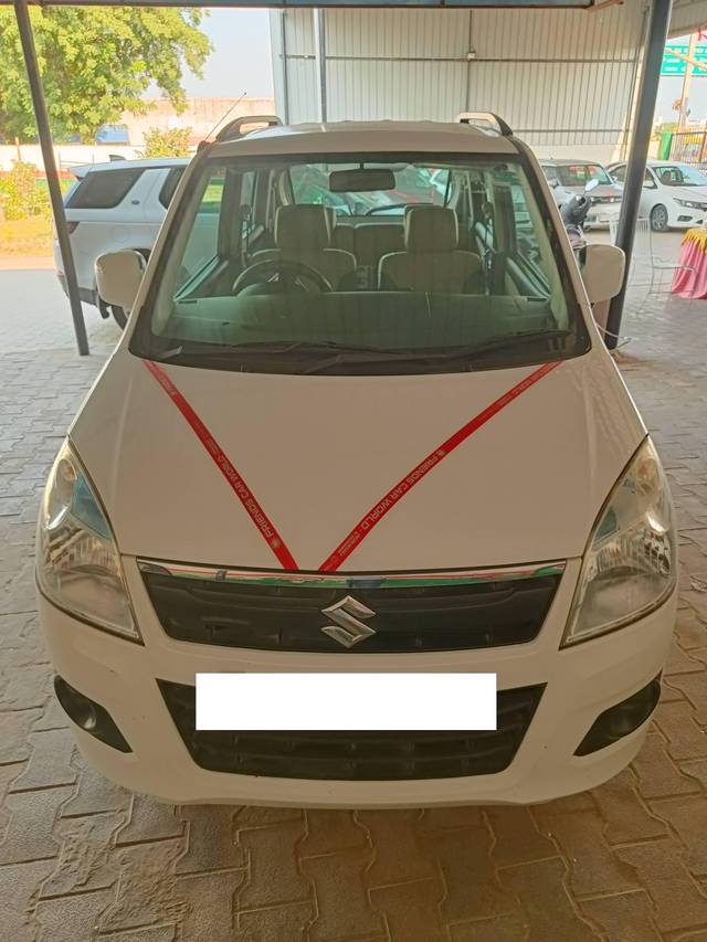 https://images10.gaadi.com/usedcar_image/4297698/original/processed_1cd38d16ce25d70c971c21a0512ba9c6.jpg?imwidth=6400