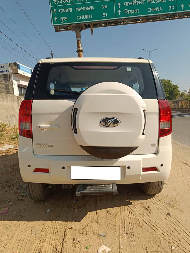 https://images10.gaadi.com/usedcar_image/4297782/original/processed_6037b1d5cd5394f3b9651d26163a7827.jpg?imwidth=6401